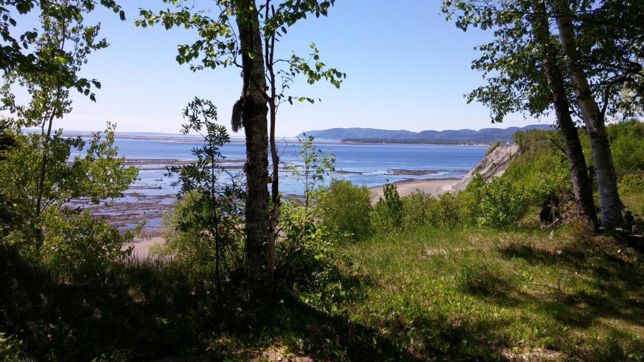 La Nef Bleue Villa Tadoussac Luaran gambar