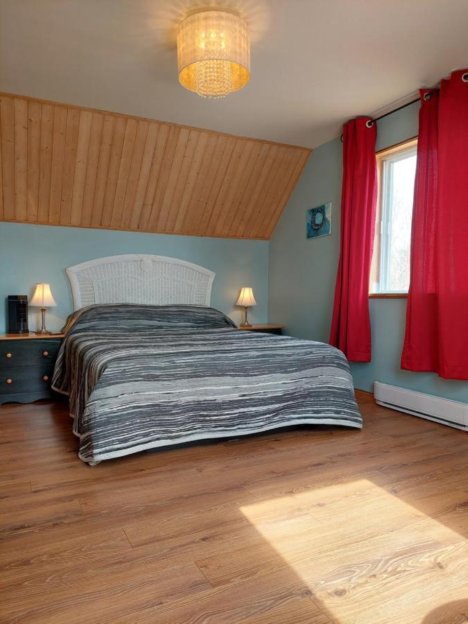 La Nef Bleue Villa Tadoussac Luaran gambar